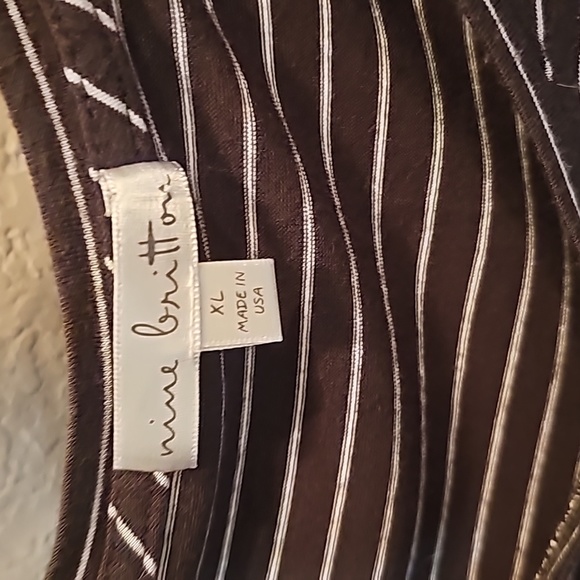 Top - Picture 1 of 2